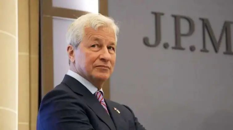 JPMorgan CEO Jamie Dimon urges Fed caution on interest rate cuts