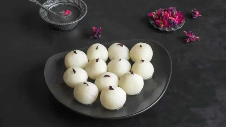 Fascinating Stories Of How Rasgulla Originated In West Bengal