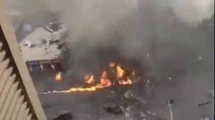 2 dead in huge explosion at China restaurant, several vehicles damaged