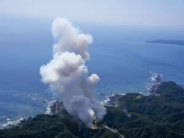 Japan’s first private-sector rocket explodes seconds after launch