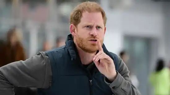 Prince Harry in ‘panic mode’ over threats that his naked photos may be leaked, expert says