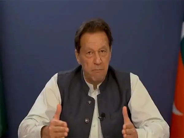 Pak: Restrictions on holding meetings in Adiala Jail not aimed at Imran Khan, but due to “serious threat alert,” says government