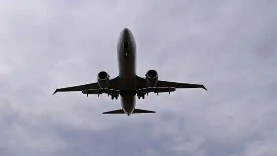 American Airlines Boeing 777 makes emergency landing at Los Angeles Airport due to ‘mechanical issue’