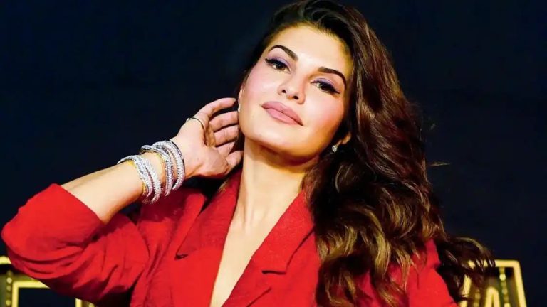 Amanda Cerny is `obsessed` with Jacqueline Fernandez in `Yimmy Yimmy`