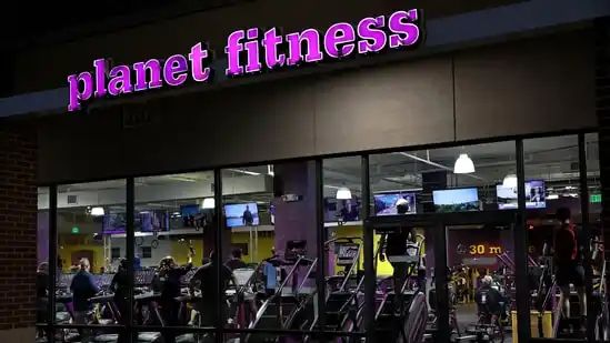 Planet Fitness slammed for revoking woman’s membership over photo of trans member ‘shaving in women’s bathroom’