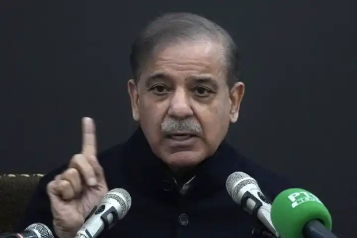 Saudi crown prince Mohammad bin Salman assures Prime Minister Shehbaz Sharif of full support for Pakistan