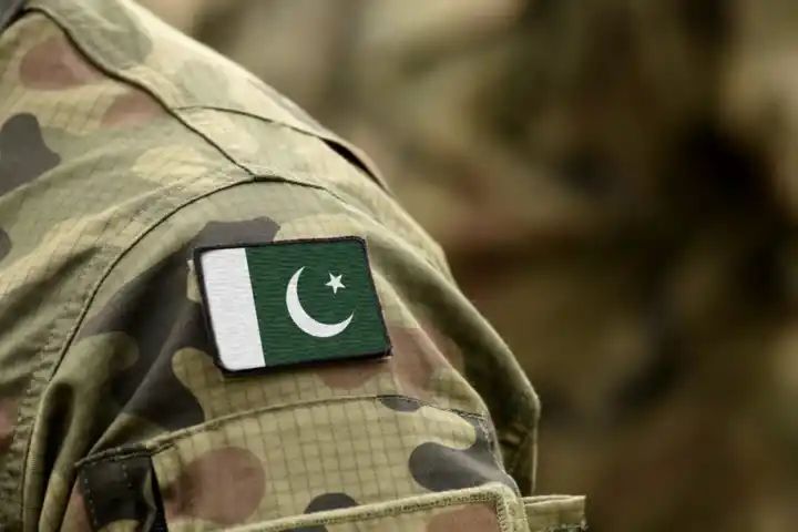 Seven Pakistan Army soldiers including two officers die in multiple suicide attacks