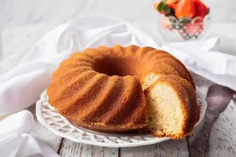 6 Foolproof Tips For Achieving The Perfect Cake Rise