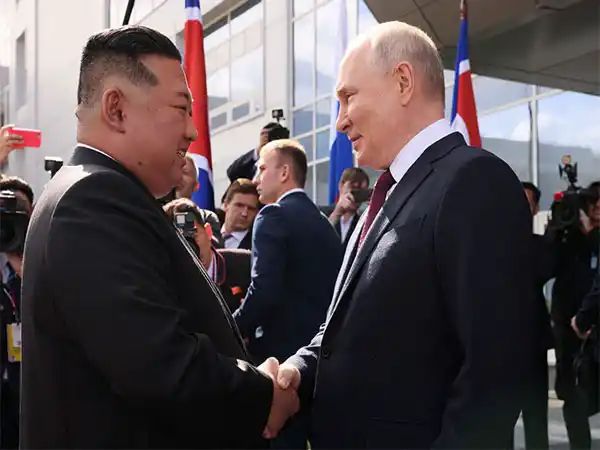 North Korea: Kim Jong rides in luxury Russian limo gifted by Putin