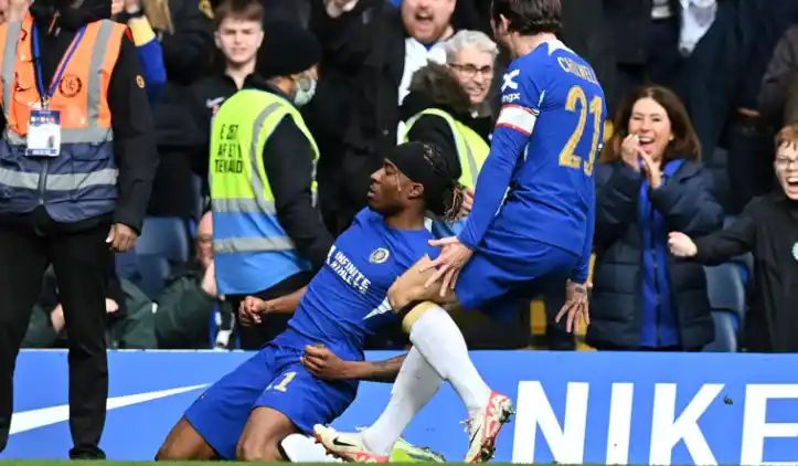 FA Cup: Chelsea’s last-minute strikes sink Leicester City