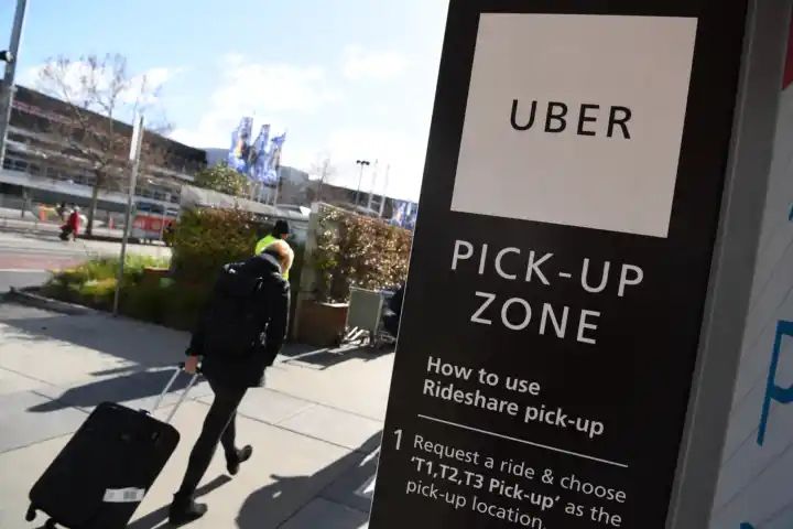 Uber to pay $178 million to settle suit with Australian taxi drivers