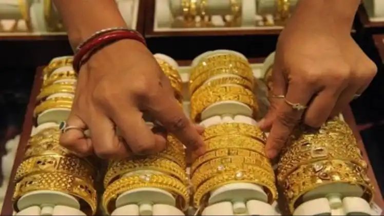 Gold, silver price today, March 18, 2024: Precious metals witness dip on MCX