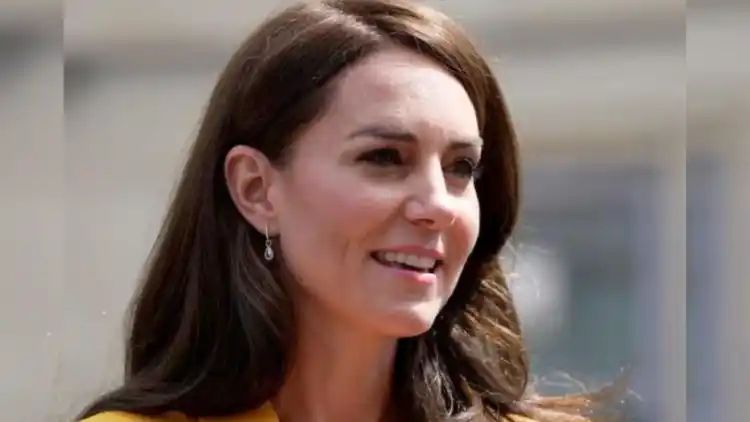 Royal Family Likely To Make ‘Extremely Important’ Announcement Amid Kate Middleton Health Crisis: Report