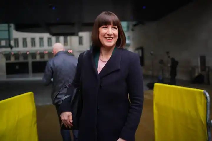 Labour seeks to bring new chapter in Britain’s economic history – Rachel Reeves