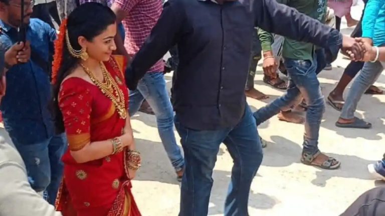 Rashmika Mandanna emanates elegance as Srivalli in Pushpa 2, first look leaked. See pic