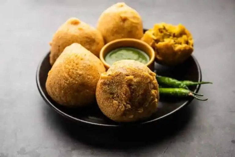 Batata Vada To Shrikhand: Amravati’s Top 7 Must-Try Delicacies