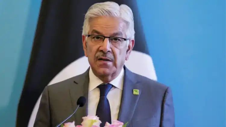 Don’t want ‘armed conflict’ with Afghanistan, says Pakistan Defence minister days after air strikes in Khost and Paktika