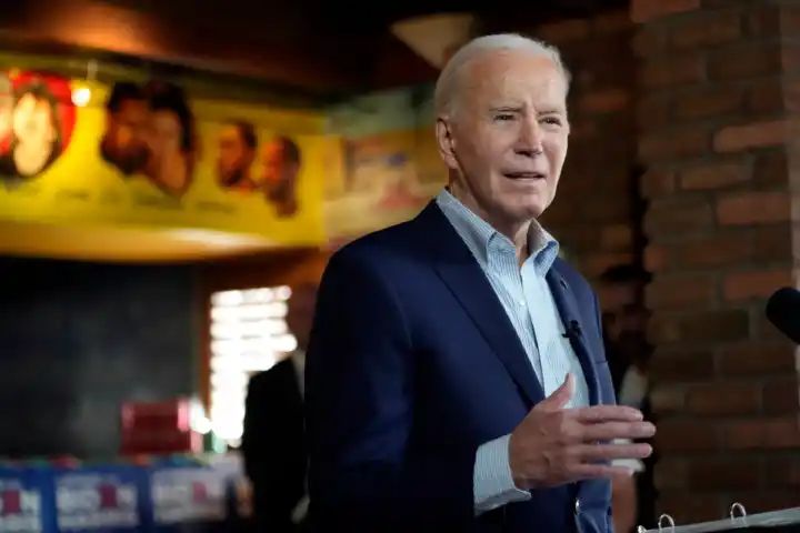 Biden trolls Trump over his ‘crushing debt’: ‘Donald, I’m sorry I can’t help you’