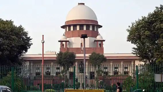 Supreme Court Allows Visually Impaired Candidates To Appear In MP Judicial Service Main Exam