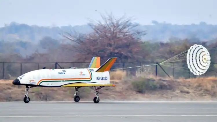 ISRO’s ‘Pushpak’ viman, India’s first Reusable Launch Vehicle successfully completes test landing