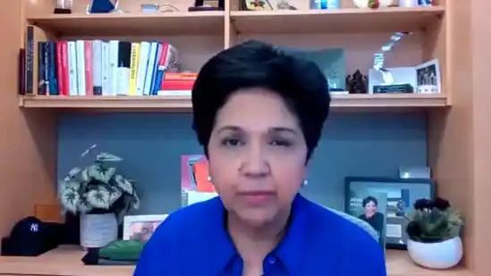 Planning to pursue your dream course in US? Here are 9 advises by Indra Nooyi that every Indian student must consider