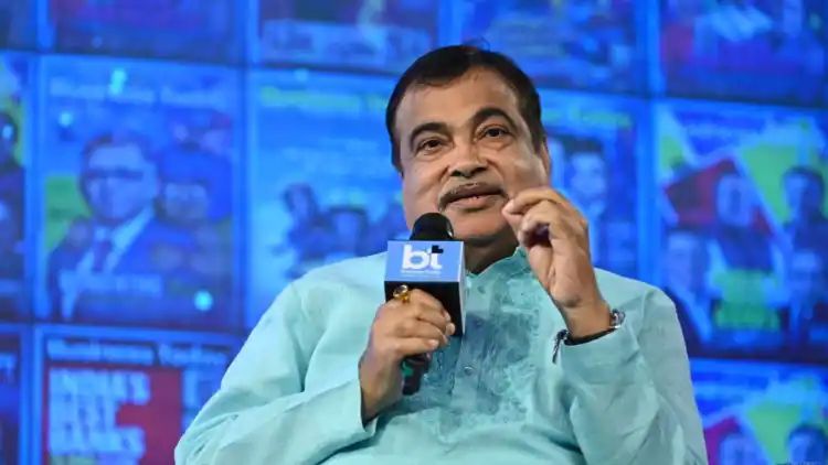 InvIT a runaway success; to help common man get 8.05% return: Nitin Gadkari