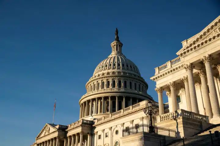 US Senate passes funding package, averting partial shutdown of federal govt