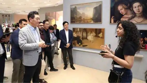 Samsung CEO Visits BKC Store, Invites People To Experience Newest AI Advancements. Says India Is Next Playground For AI