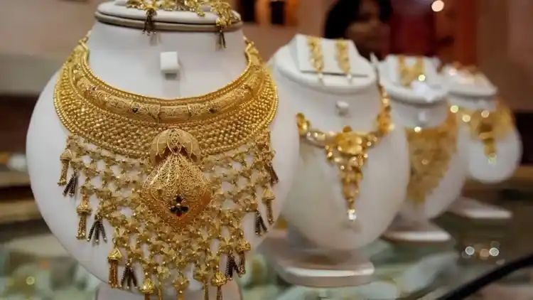 Gold Prices In India: 24-Carat’s Weekly Rise By Rs 1,060 Per 10 Grams; Will Yellow Metal Continue To Shine?