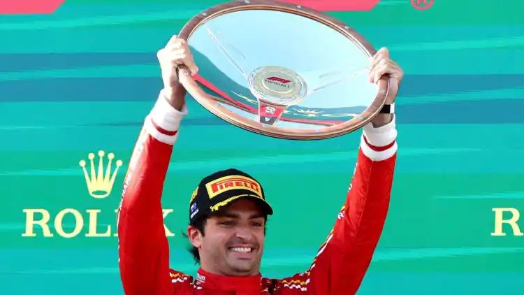 Ferrari’s Carlos Sainz wins Australian Grand Prix after Verstappen retires