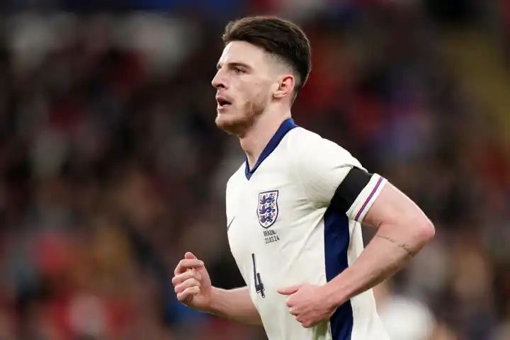 Declan Rice recalls ‘nerves’ breaking into England team as he prepares to captain country