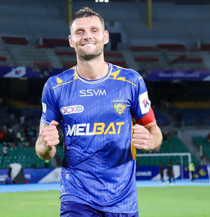 Captain Ryan Edwards extends stay at Chennaiyin FC until 2025