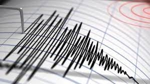 Low-magnitude earthquake near Naples sends scared locals onto streets