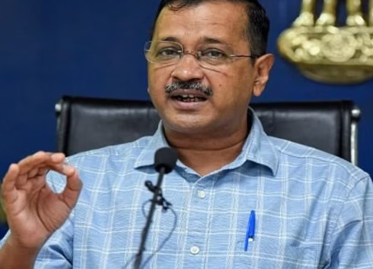 Vigilance department sacks Delhi CM Kejriwal’s PA over pending criminal case!