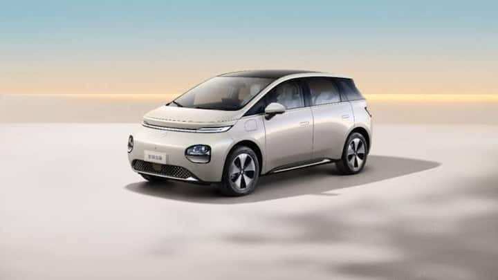 MG Motor Unveils Cloud: Affordable Electric MPV with Impressive Range and Features