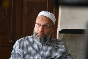 Owaisi questions EC’s silence over BJP candidate’s ‘provocative’ gesture