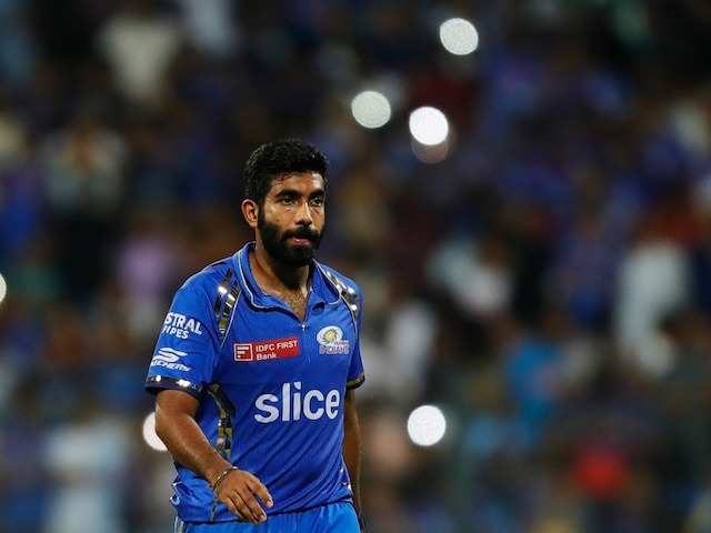 IPL 2024: RCB Skipper Faf du Plessis Hails Jasprit Bumrah as Best T20 Bowler, Leaving Behind Malinga