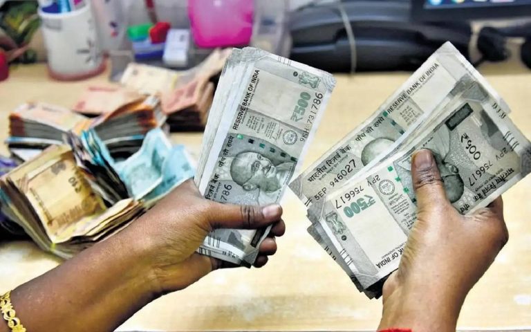 Government scheme: Government gives loans up to Rs 5 lakh to women without interest