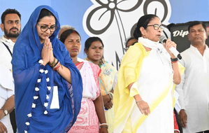 ‘Democracy is crying’, Mamata Banerjee sharpens attack against HC ruling in school jobs case