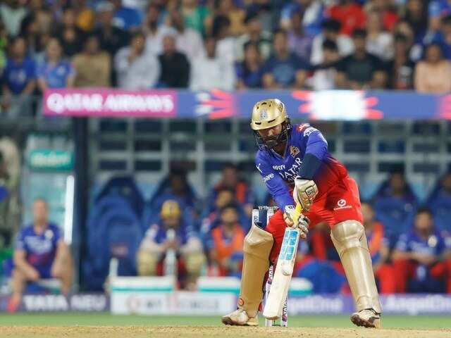 IPL 2024: Dinesh Karthik’s Brilliance on Display, Smashes Four Boundaries in an Over