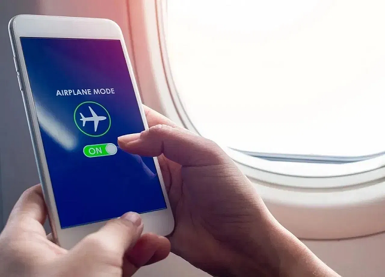 What will be the harm if you do not activate Airplane Mode during flight? Know here!