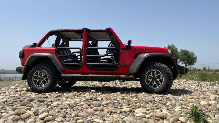 Jeep Unveils Refreshed Wrangler Model in India, Starting at Rs 67.65 Lakh