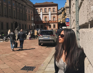 Suhana Khan soaks in the colours of Milan