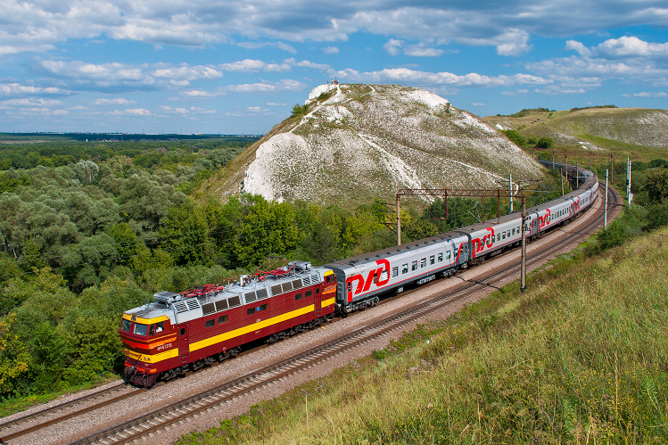 Children up to what age can travel for free on the train, know here!