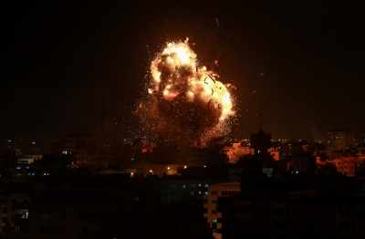 IDF carries out airstrikes in Rafah, casualties feared