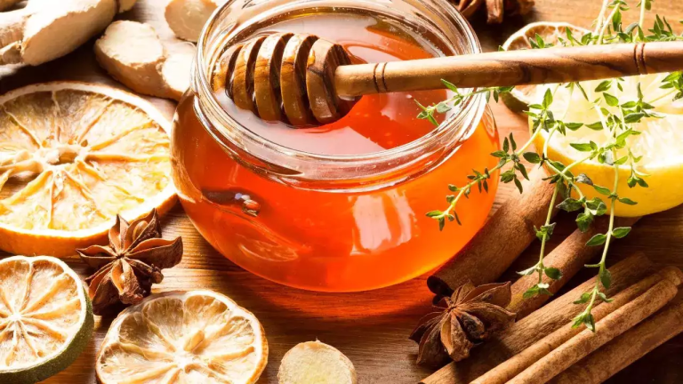 Health Tips- Honey is beneficial for health, know which diseases it keeps away