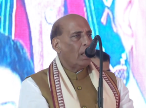 Even if you don’t vote for your son, give him blessings: Rajnath Singh tells A.K. Antony