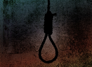 Man found hanging from tree in Delhi park