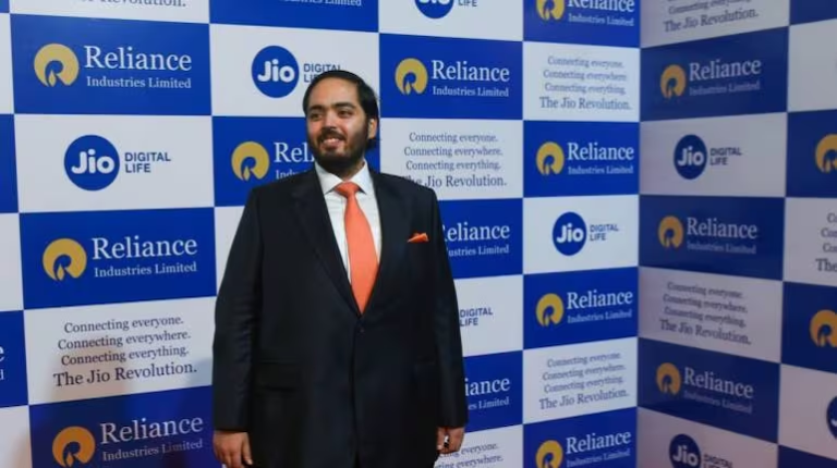 How educated is Anant Ambani, know where he did school and college from!