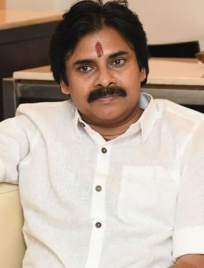 Pawan Kalyan unhurt in stone attack during poll rally